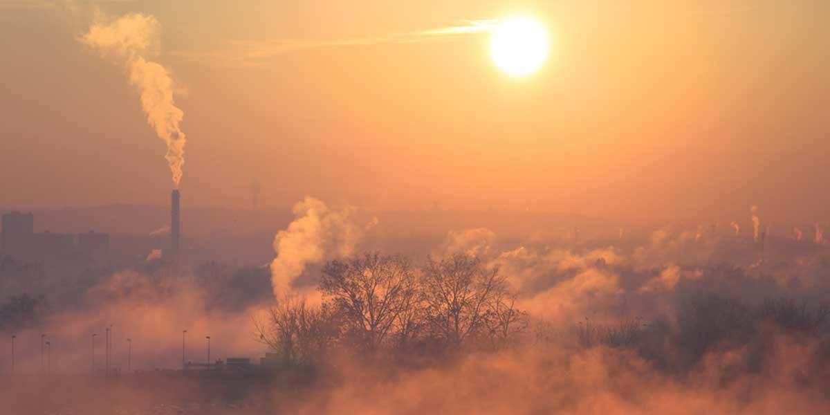 Con la VMC lasci fuori casa lo smog e l'inquinamento per aria indoor salubre.